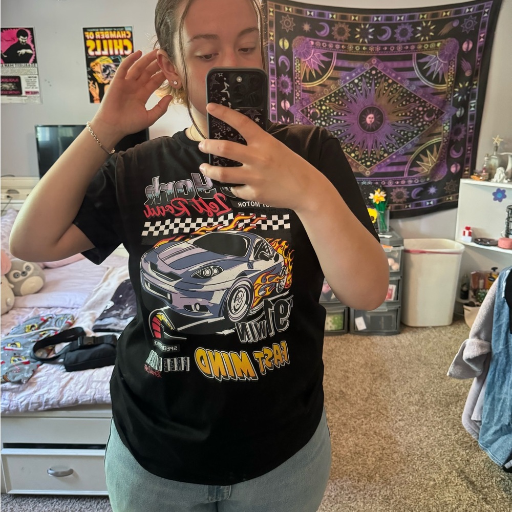 graphic tee
